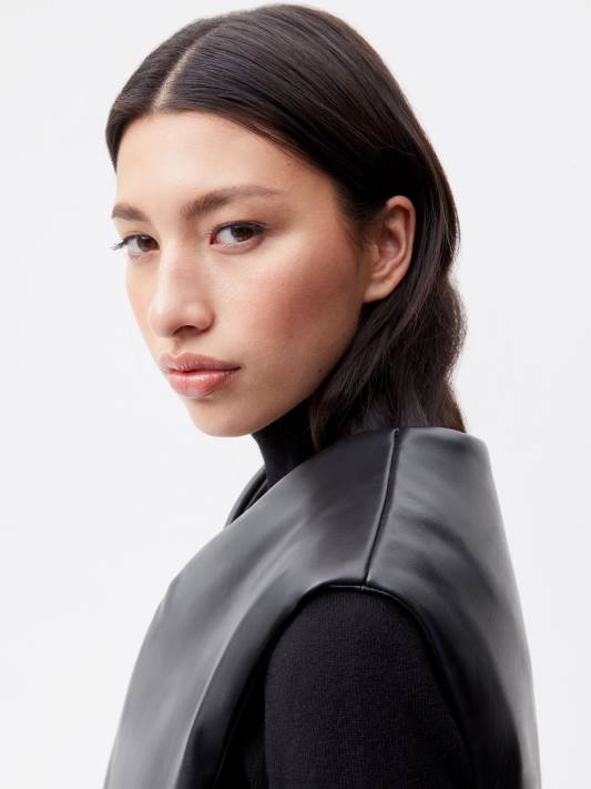 vzduchová vesta R6FH442 Černá oblečení Pangaia ženy